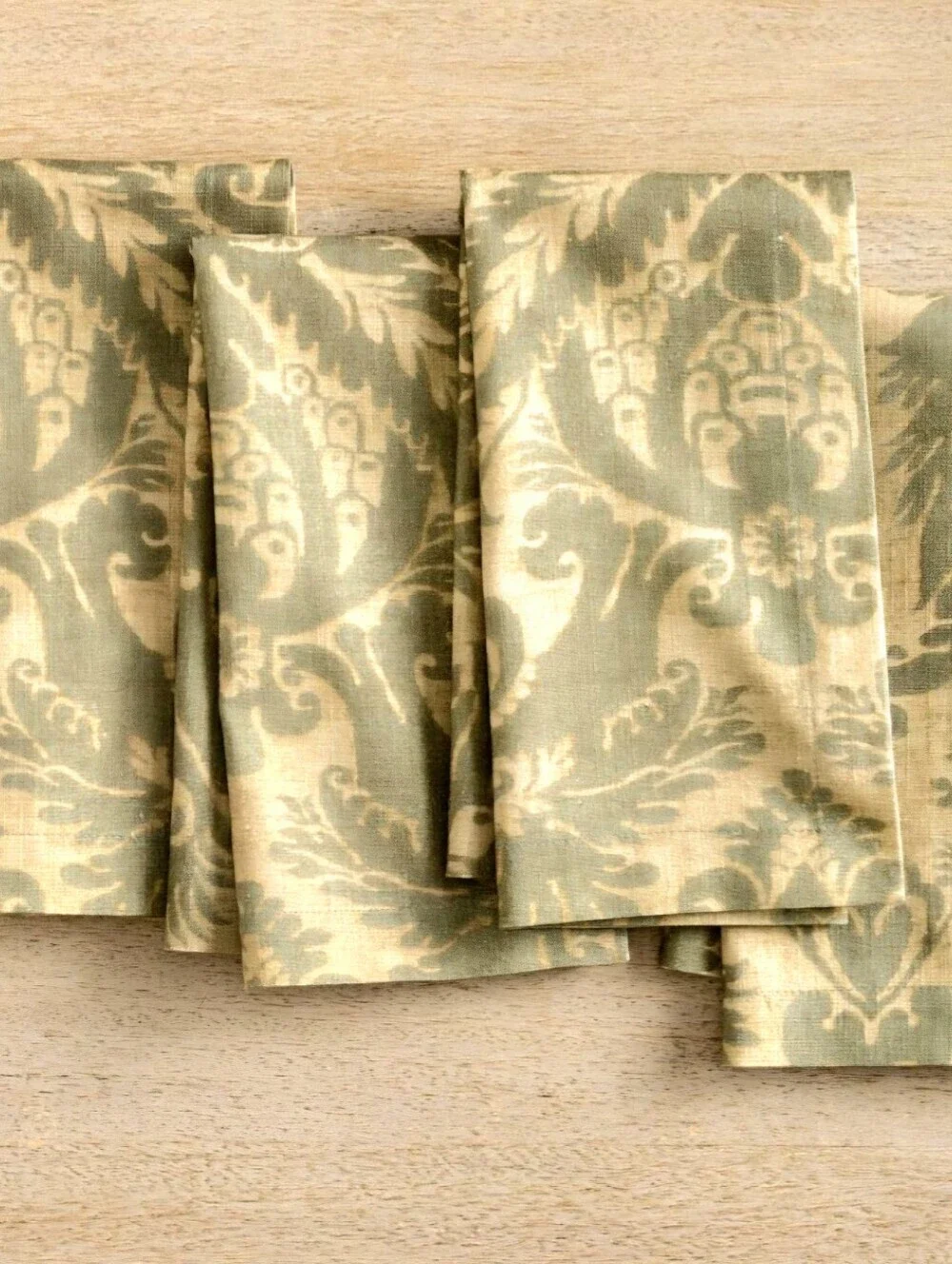 Pottery Barn Cloth Napkins, Green Damask, Set Of 4